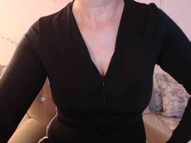 goodSnowQueen webcam