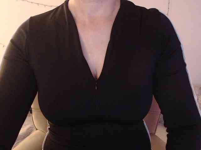 goodSnowQueen webcam