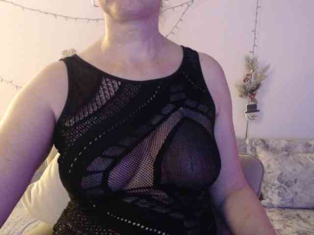 goodSnowQueen webcam