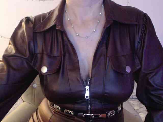 goodSnowQueen webcam