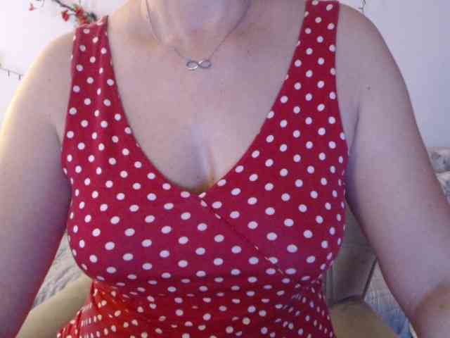 goodSnowQueen webcam