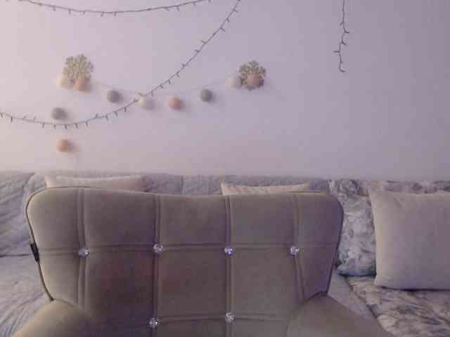 goodSnowQueen goodSnowQueen