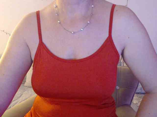 goodSnowQueen webcam