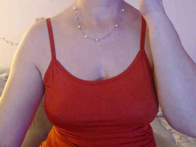 goodSnowQueen webcam