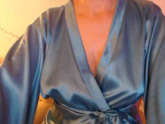 goodSnowQueen goodSnowQueen