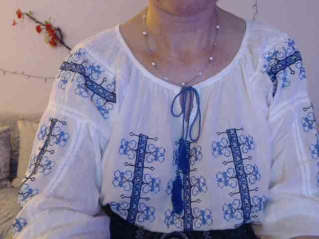 goodSnowQueen webcam