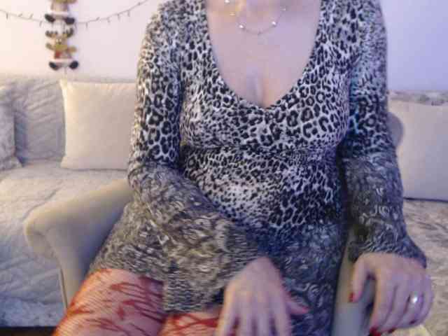 goodSnowQueen webcam