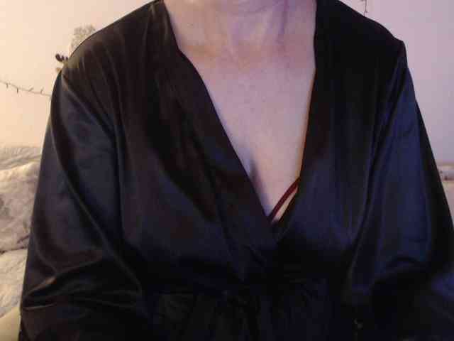 goodSnowQueen webcam