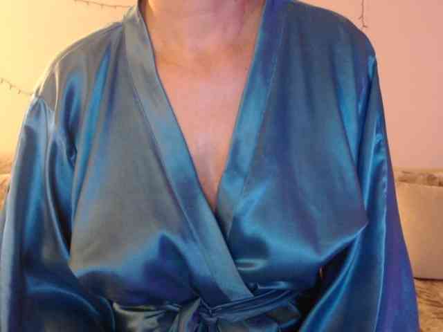 goodSnowQueen webcam