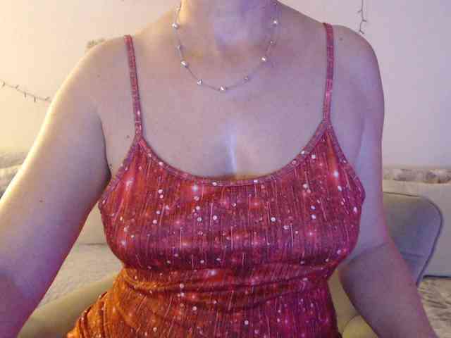 goodSnowQueen webcam