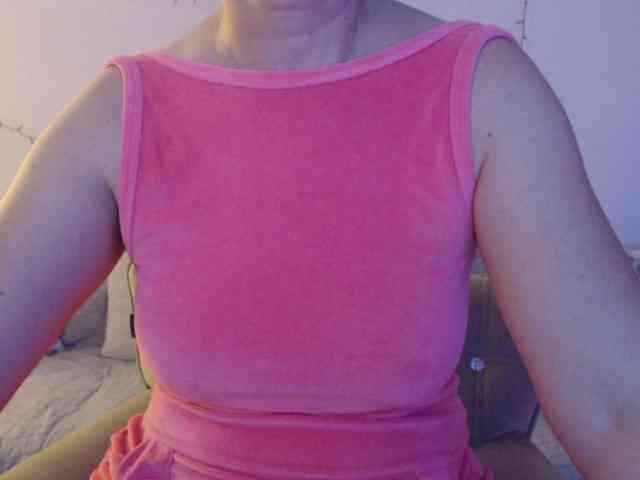 goodSnowQueen webcam