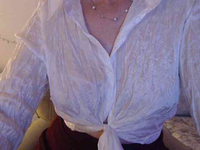 goodSnowQueen webcam