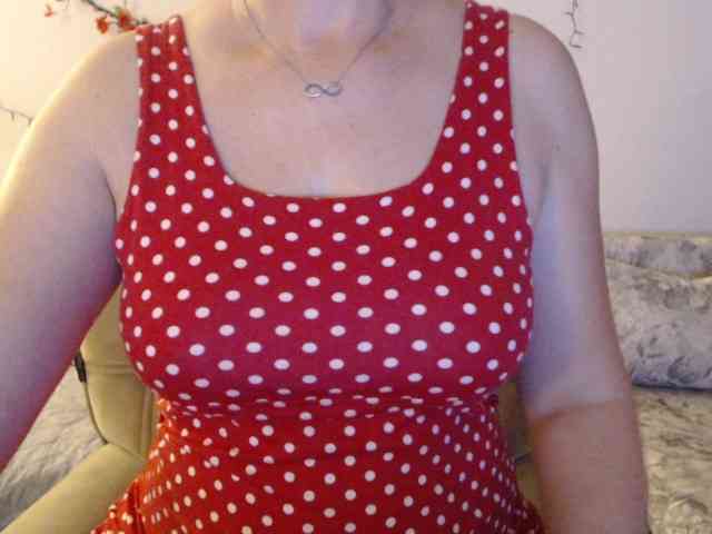 goodSnowQueen webcam