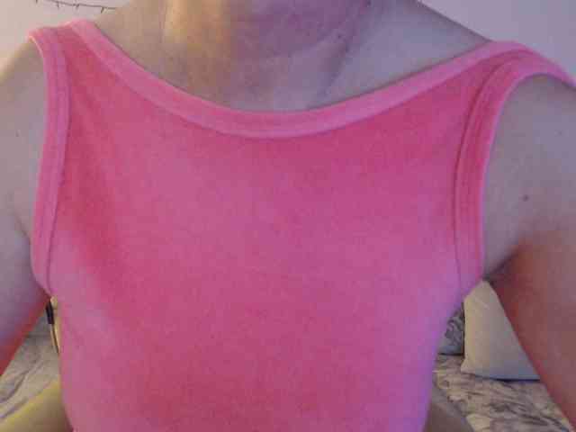 goodSnowQueen webcam