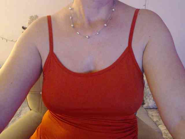 goodSnowQueen webcam