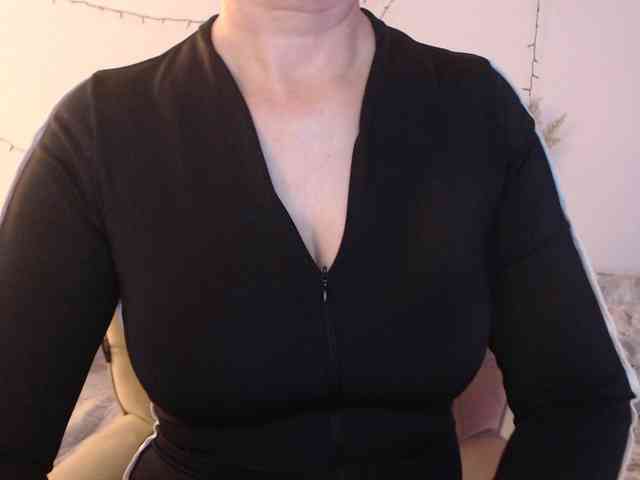 goodSnowQueen webcam