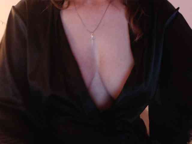 goodSnowQueen webcam