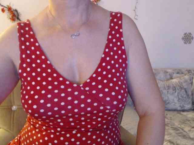 goodSnowQueen webcam