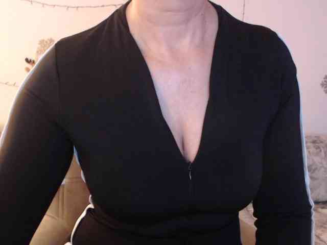 goodSnowQueen webcam