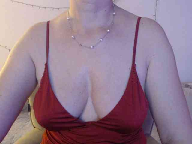 goodSnowQueen webcam