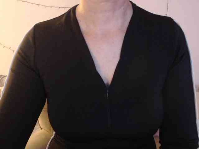 goodSnowQueen webcam