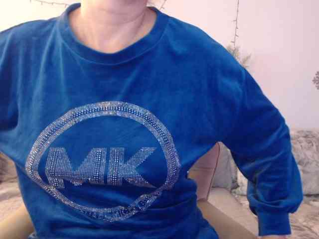 goodSnowQueen webcam