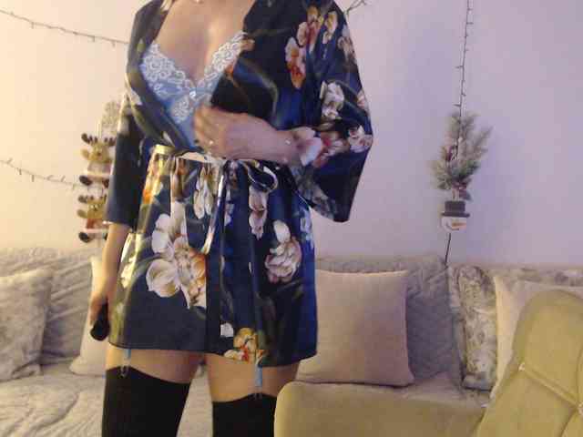 goodSnowQueen webcam