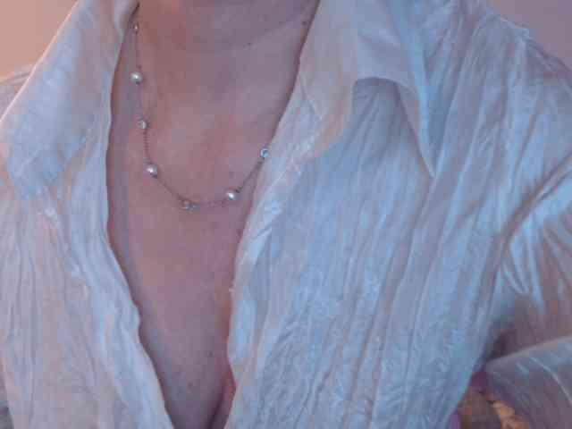 goodSnowQueen webcam