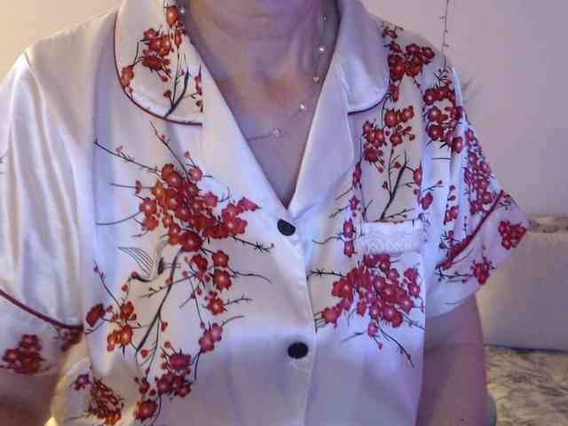 goodSnowQueen webcam