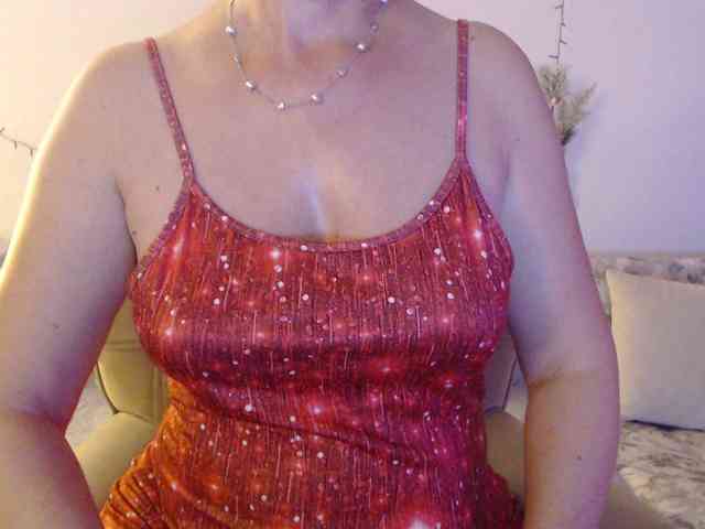 goodSnowQueen webcam