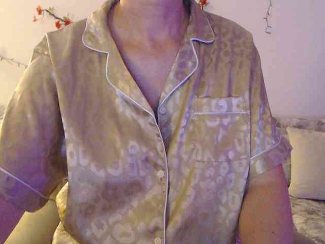 goodSnowQueen webcam