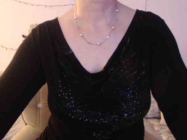 goodSnowQueen webcam