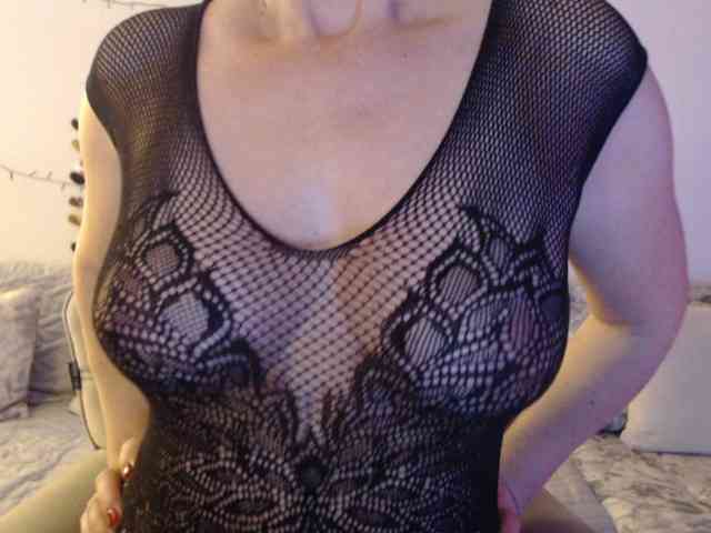 goodSnowQueen goodSnowQueen