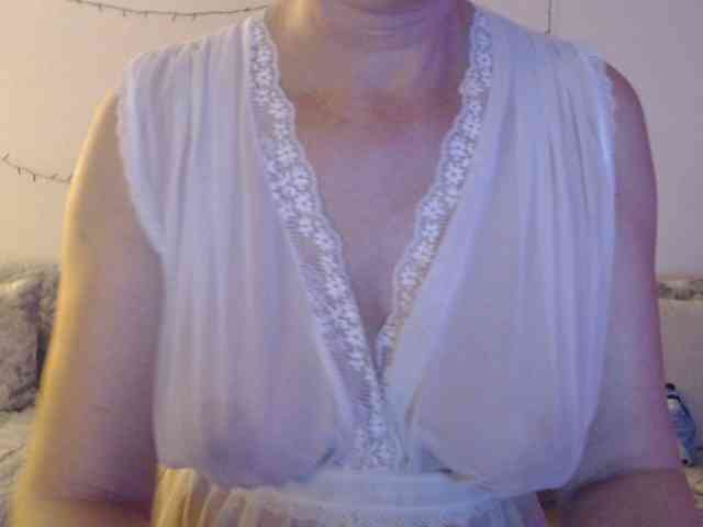 goodSnowQueen webcam