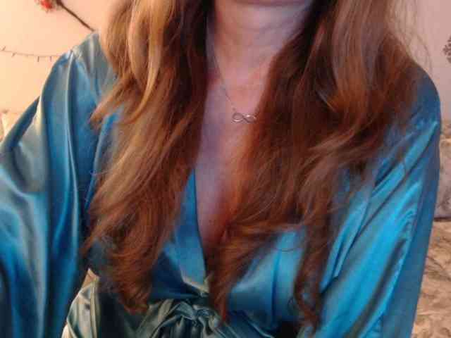 goodSnowQueen webcam