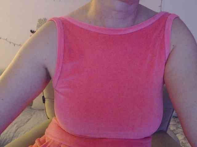 goodSnowQueen webcam