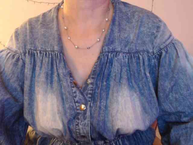 goodSnowQueen webcam