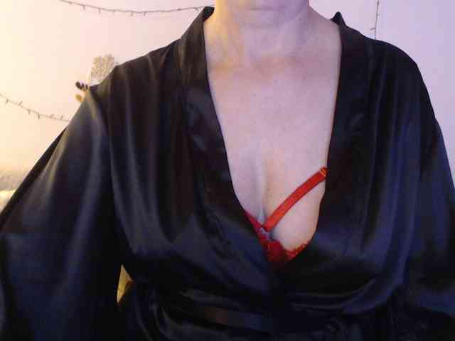 goodSnowQueen goodSnowQueen