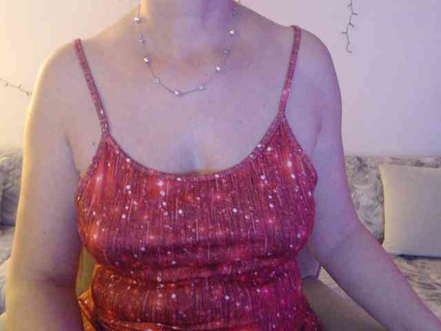 goodSnowQueen webcam