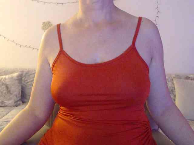 goodSnowQueen webcam