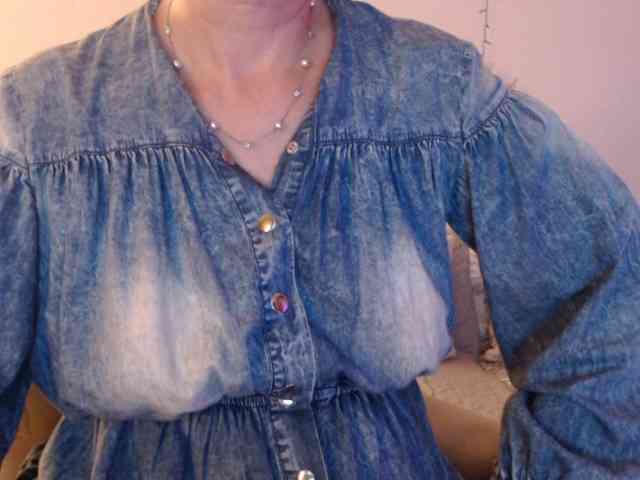 goodSnowQueen webcam