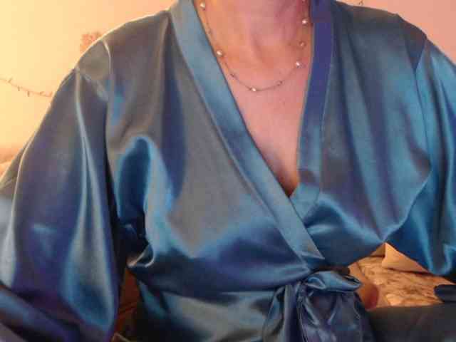 goodSnowQueen webcam