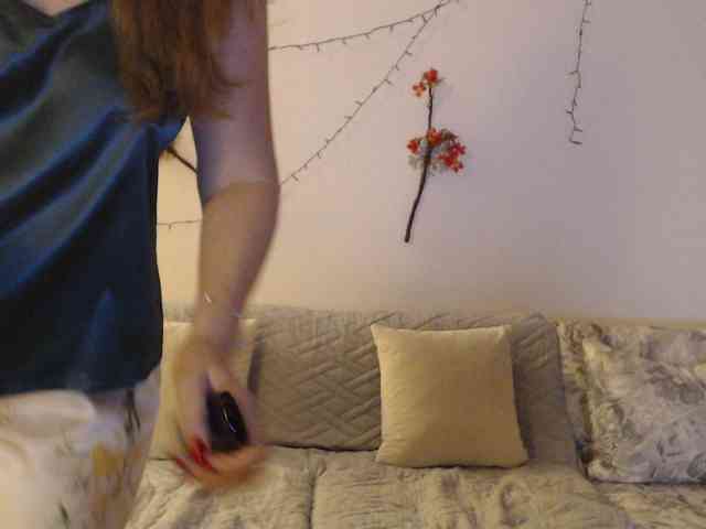 goodSnowQueen Live Webcam on BongaCams