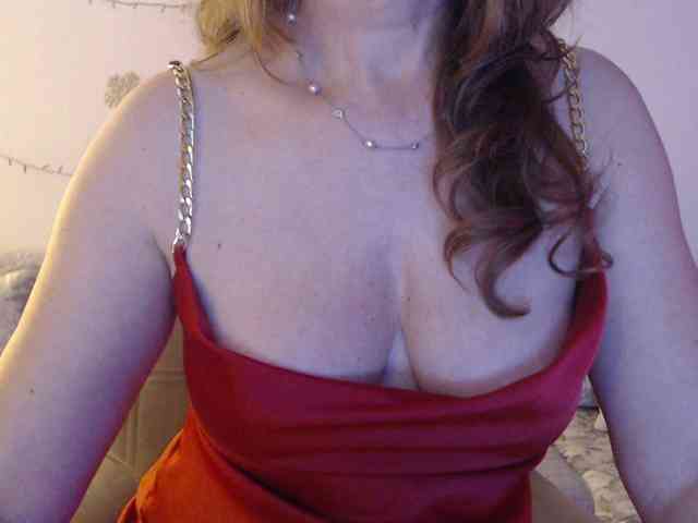 goodSnowQueen goodSnowQueen