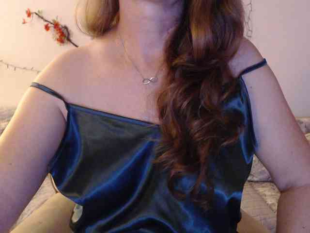 goodSnowQueen webcam