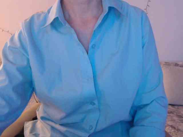 goodSnowQueen goodSnowQueen