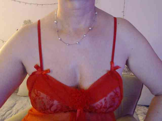 goodSnowQueen webcam