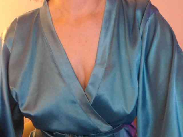 goodSnowQueen webcam