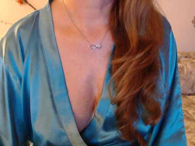 goodSnowQueen webcam