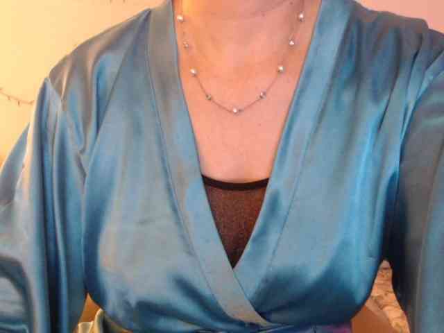 goodSnowQueen webcam